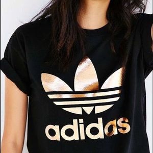 ADIDAS t-shirt